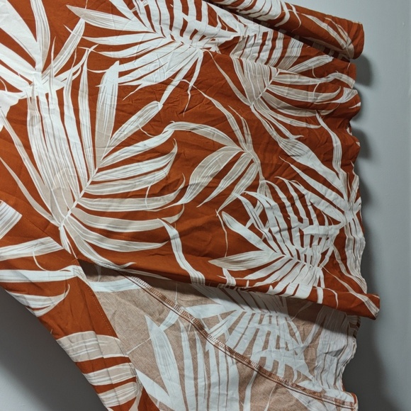 EXPRESS Halter Maxi Dress in Orange and White Size Small - Picture 6 of 15